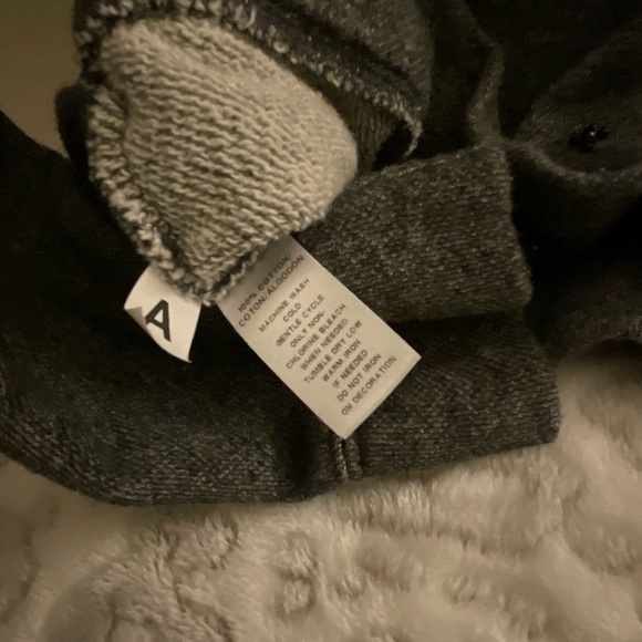 Ann Taylor loft small petite crew neck Sweater grey w/ purple amethyst gems - Picture 9 of 10